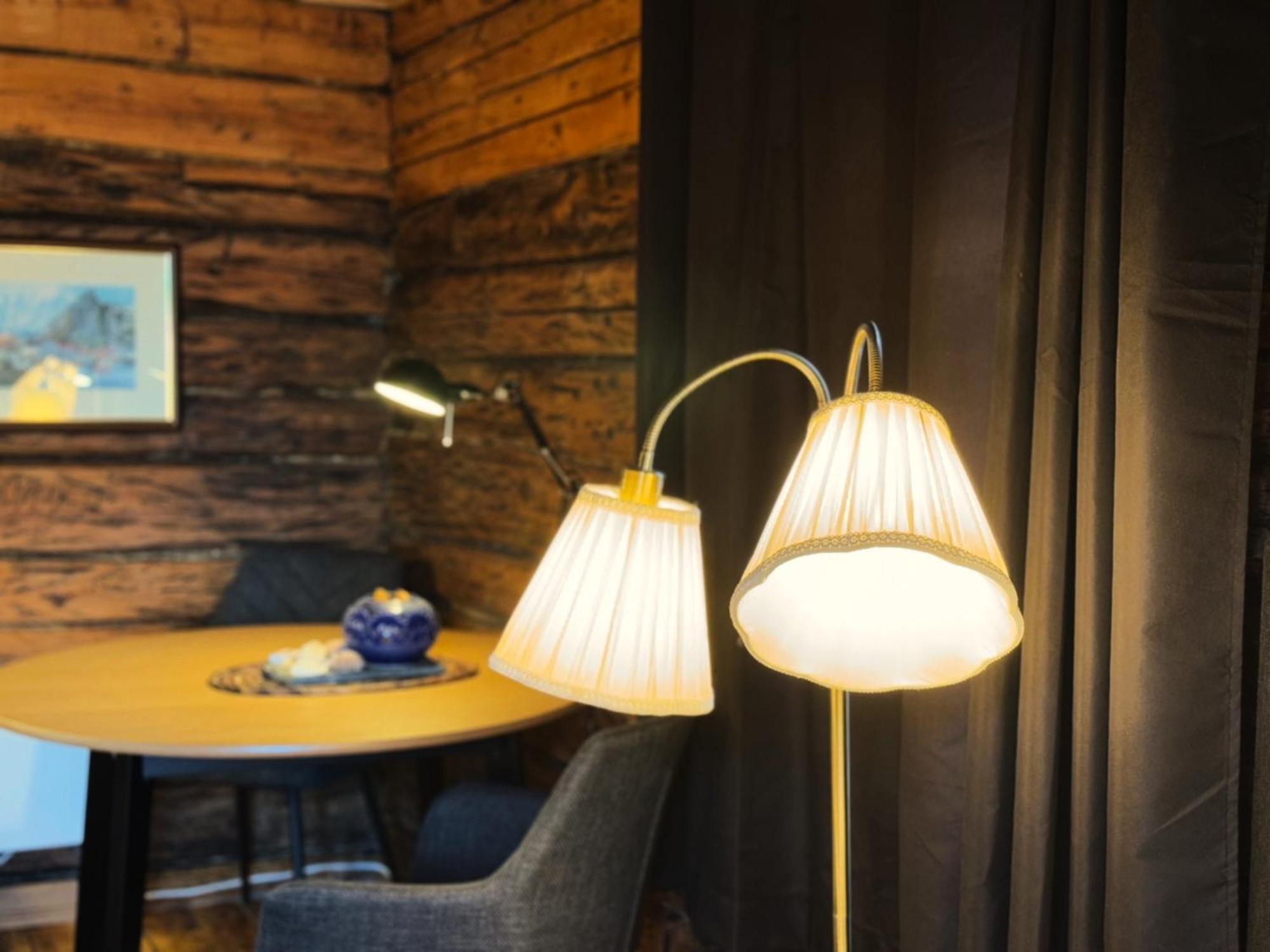 Sakrisoy Rorbuer Hotel Reine Ngoại thất bức ảnh